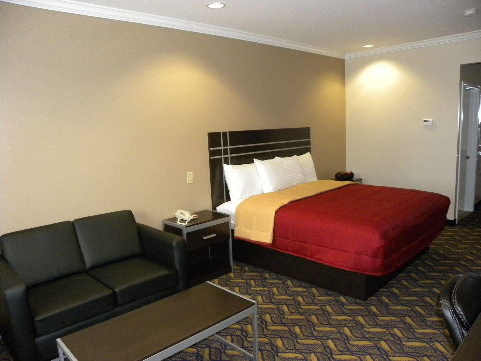 Palace Kingwood Motel